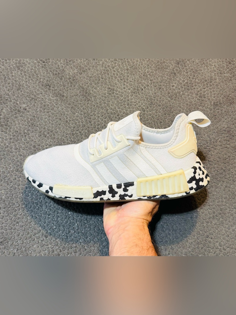 Adidas NMD R1 ‘White Speckled Camo Sole’ 2022 (Sz 10M/11W)